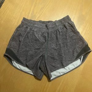 Hotty hot lulu lemon shorts, tall
